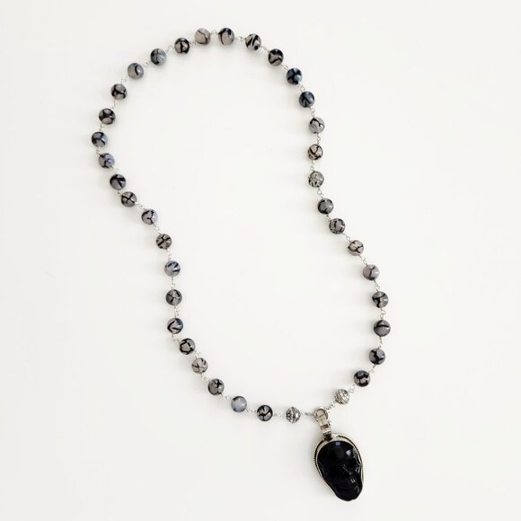 BLACK WHITE DRAGON VEIN AGATE W/ SKULL PENDANT--27" - Picture 3 of 4